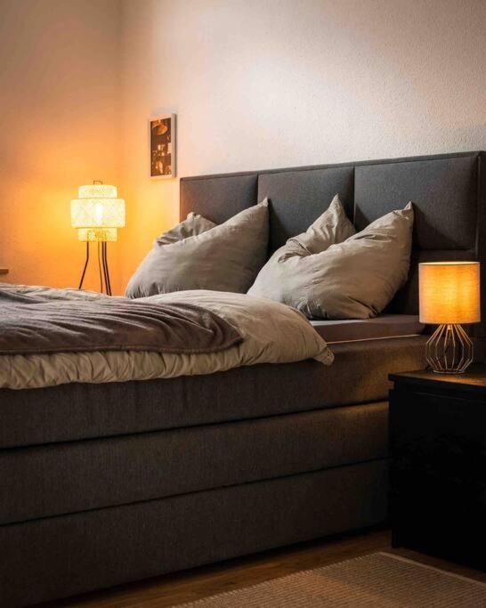 Ferienwohnung Bali Style Mit High Speed Wlan Und Gratis Parkplatz Gera Extérieur photo